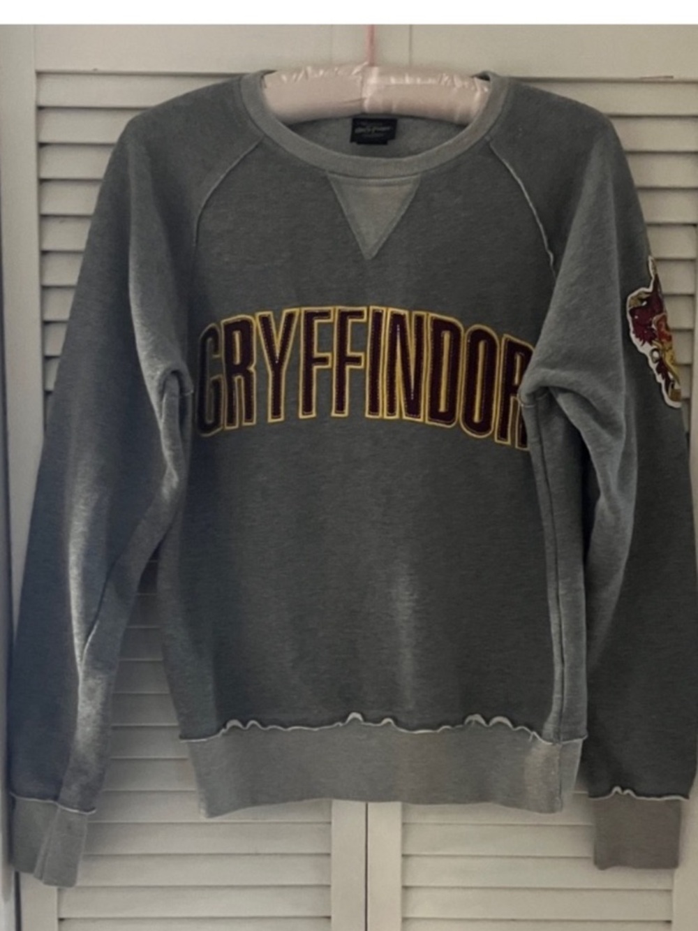 Harry Potter Gryffindor Gray Crewneck Sweatshirt Wizarding World Universal XS